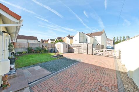Front Garden and Driveway