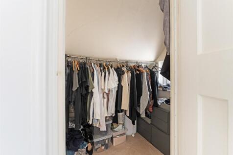 Walk in Wardrobe
