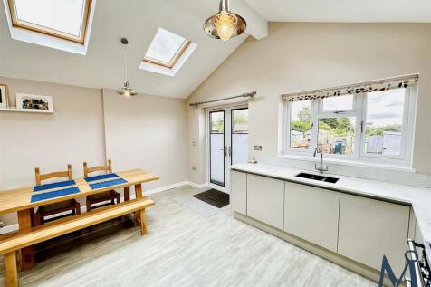 Open Plan Kitchen Diner