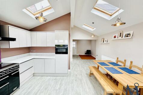 Open Plan Kitchen Diner