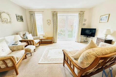 Living Room / Diner