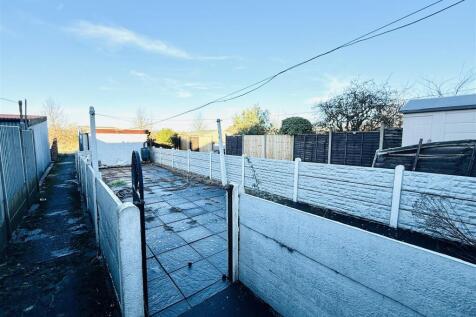 Rear Courtyard