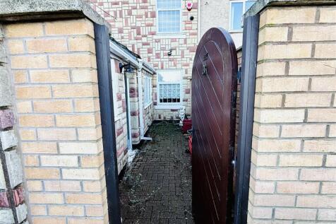 Rear Courtyard