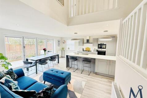 Living Dining Kitchen