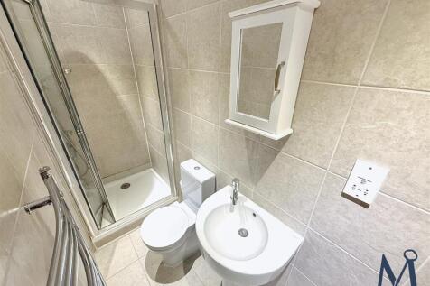 Family Shower Room