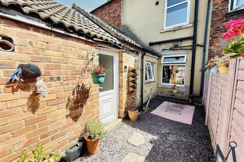 Rear Courtyard