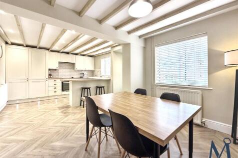 Open Plan Kitchen Diner