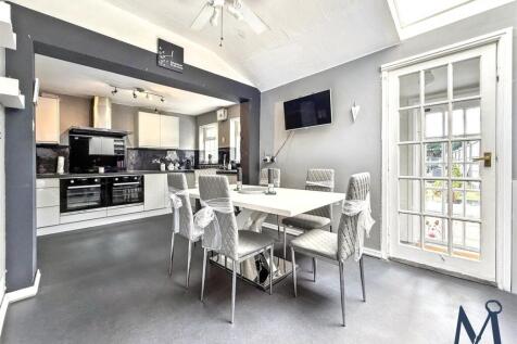 Open Plan Dining Room