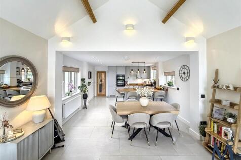 Open Plan Dining Area