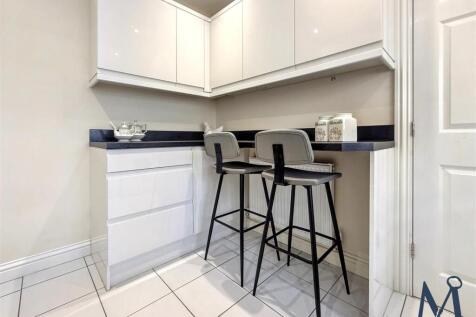 Modern Breakfast Kitchen