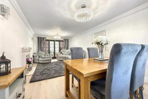 Living Room Diner