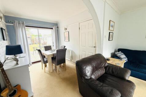Open Plan Dining Area