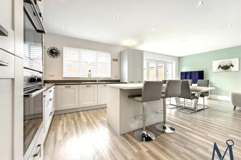 Kitchen / Living / Diner