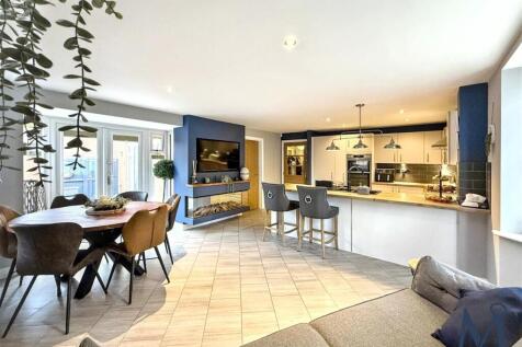 Open Plan Living, Kitchen, DIner