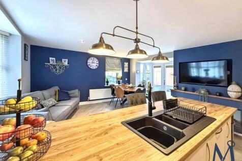 Open Plan Living, Kitchen, DIner