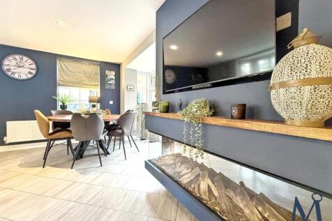 Open Plan Living, Kitchen, DIner