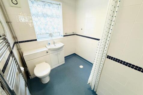 Wet Room / Shower Room