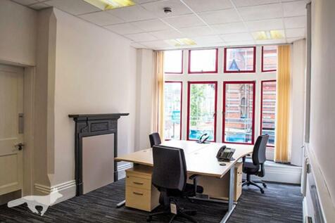 Office: &gt; 4 Desks