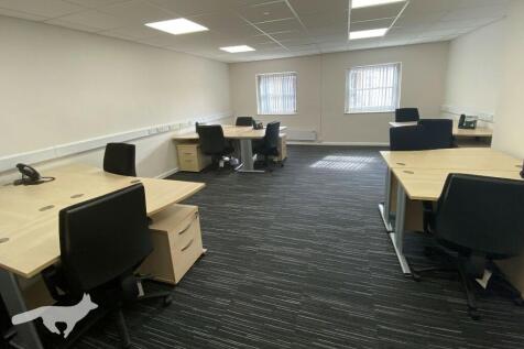 Office: &gt; 10 desks