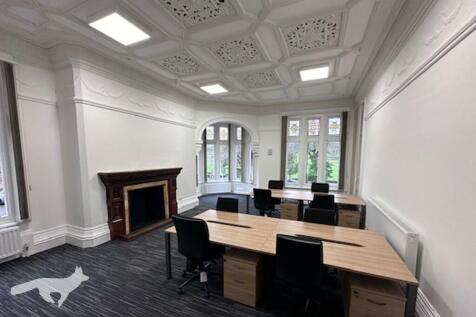 Office: &gt; 12 Desks