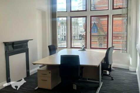Office: &gt; 5 Desks