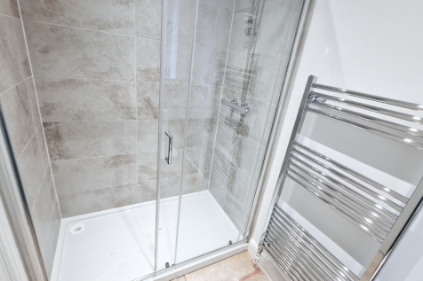 En-Suite image 2