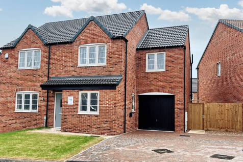 Lovely 5 Bed Home