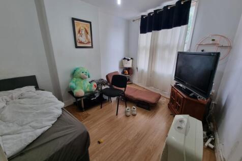 Photograph 8