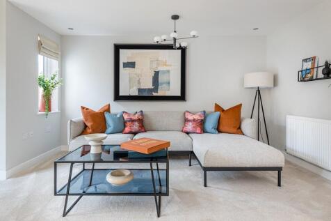 The lounge has plenty of space for two sofas or a generous L-shape sofa