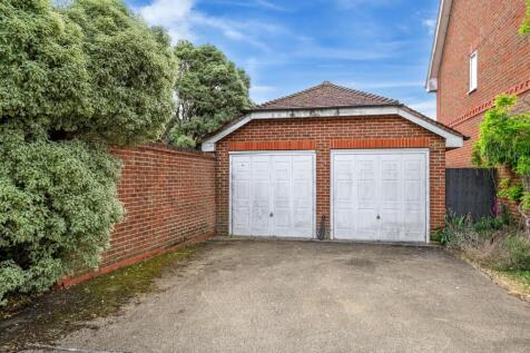 Garage &amp; Parking