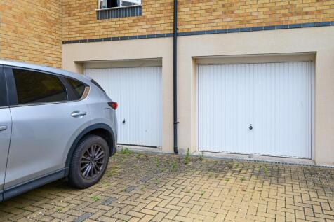 Garage &amp; Parking