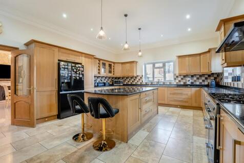 8631357-interior11.jpg