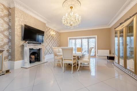 8631357-interior04.jpg