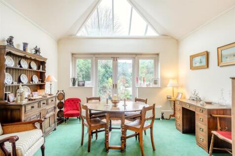 8633130-interior19.jpg