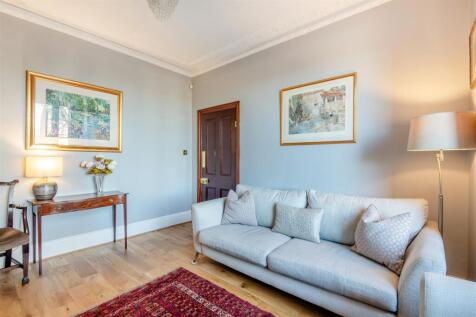 8633322-interior35.jpg