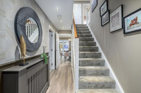 Hallway in 4 bedroom home