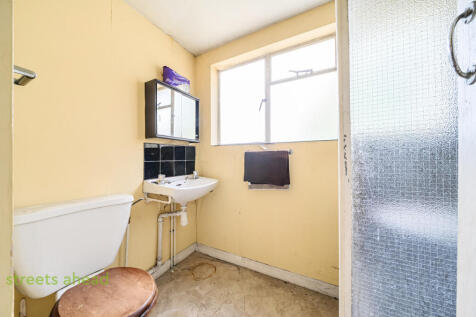 41c12696-eb15-4d0...