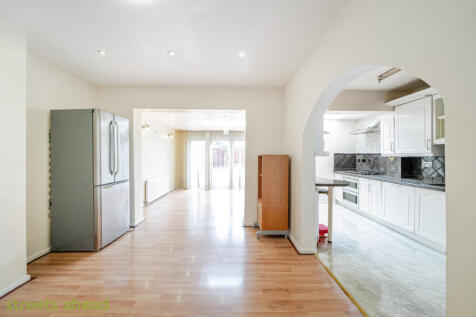 35b946aa-9ba3-469...