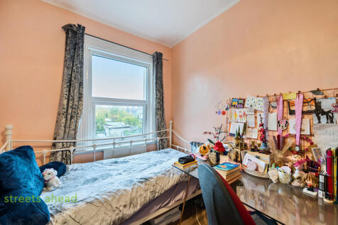 ef092b32-5b18-407...