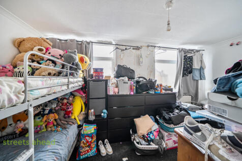 81ff2174-a4db-417...