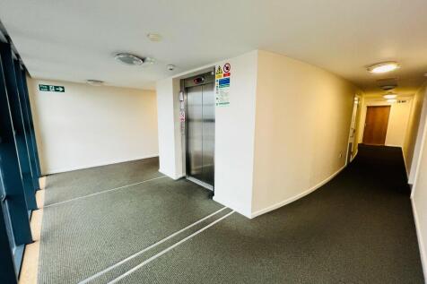 8th Floor 