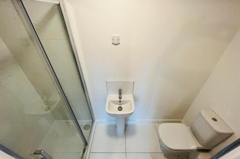 Bed 3 Ensuite
