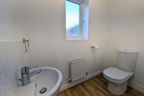 Cloakroom/wc