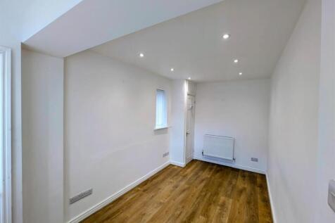 small room.jpg