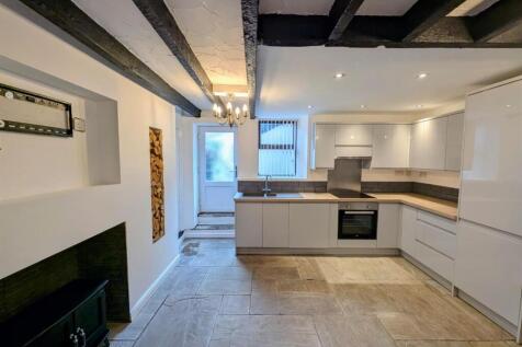 kitchen 2.jpg