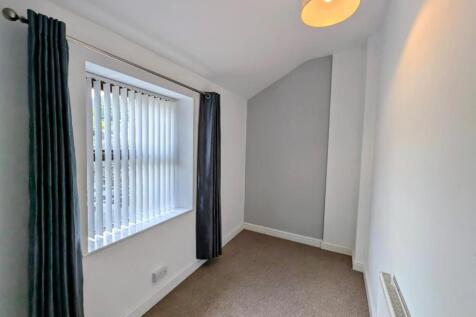 3rd bedroom.jpg