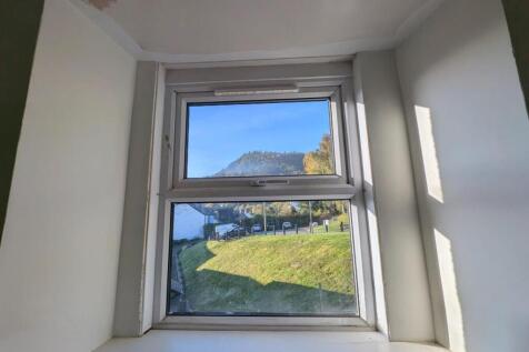 WhatsApp Image 2025-10-17 at 14.12.27_0cdca245.jpg