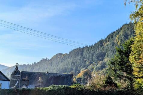 WhatsApp Image 2025-10-17 at 14.43.11_68437389.jpg