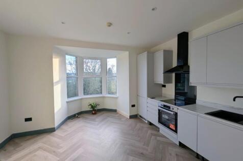 WhatsApp Image 2025-11-21 at 15.23.54_f5b03653.jpg