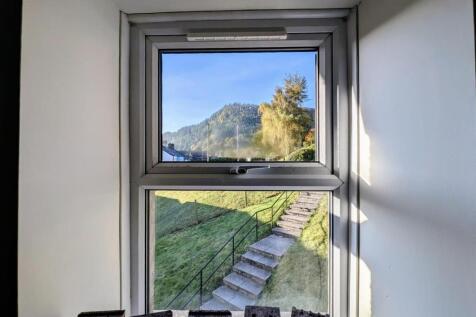 WhatsApp Image 2025-10-17 at 13.57.32_1b669a55.jpg